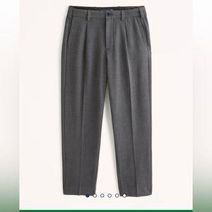 A&F gray pleated trousers 28x28